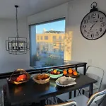 Penthouse Vue Sur Canal Et 2 Pieces