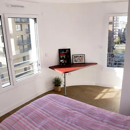 Apartment Penthouse Vue Sur Canal Et 2 Pieces *