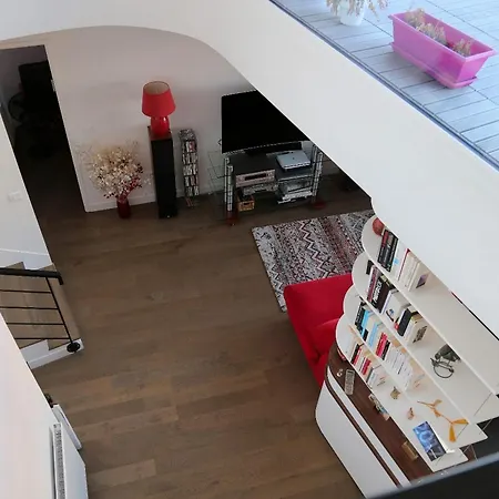 Penthouse Vue Sur Canal Et 2 Pieces * Paris