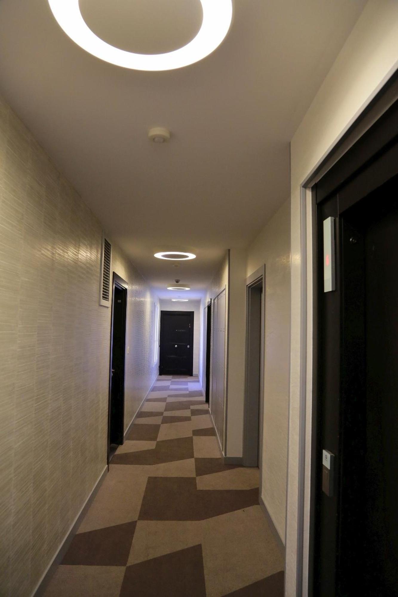 Appartamento Penthouse Et 2 Pièces, Vue Sur Canal Parigi